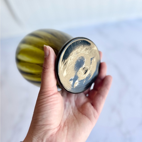 Vintage Midcentury modern Empoli glass olive green optic vase - Picture 3 of 6